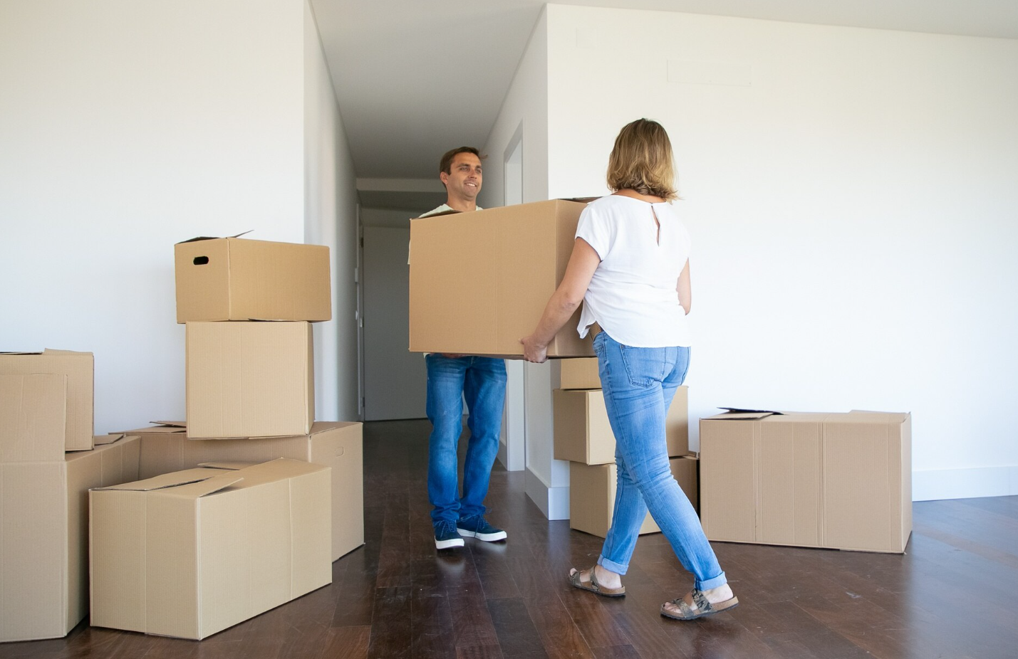 بهترین زمان برای اثاث‌کشی در سال: بررسی فصول مختلف