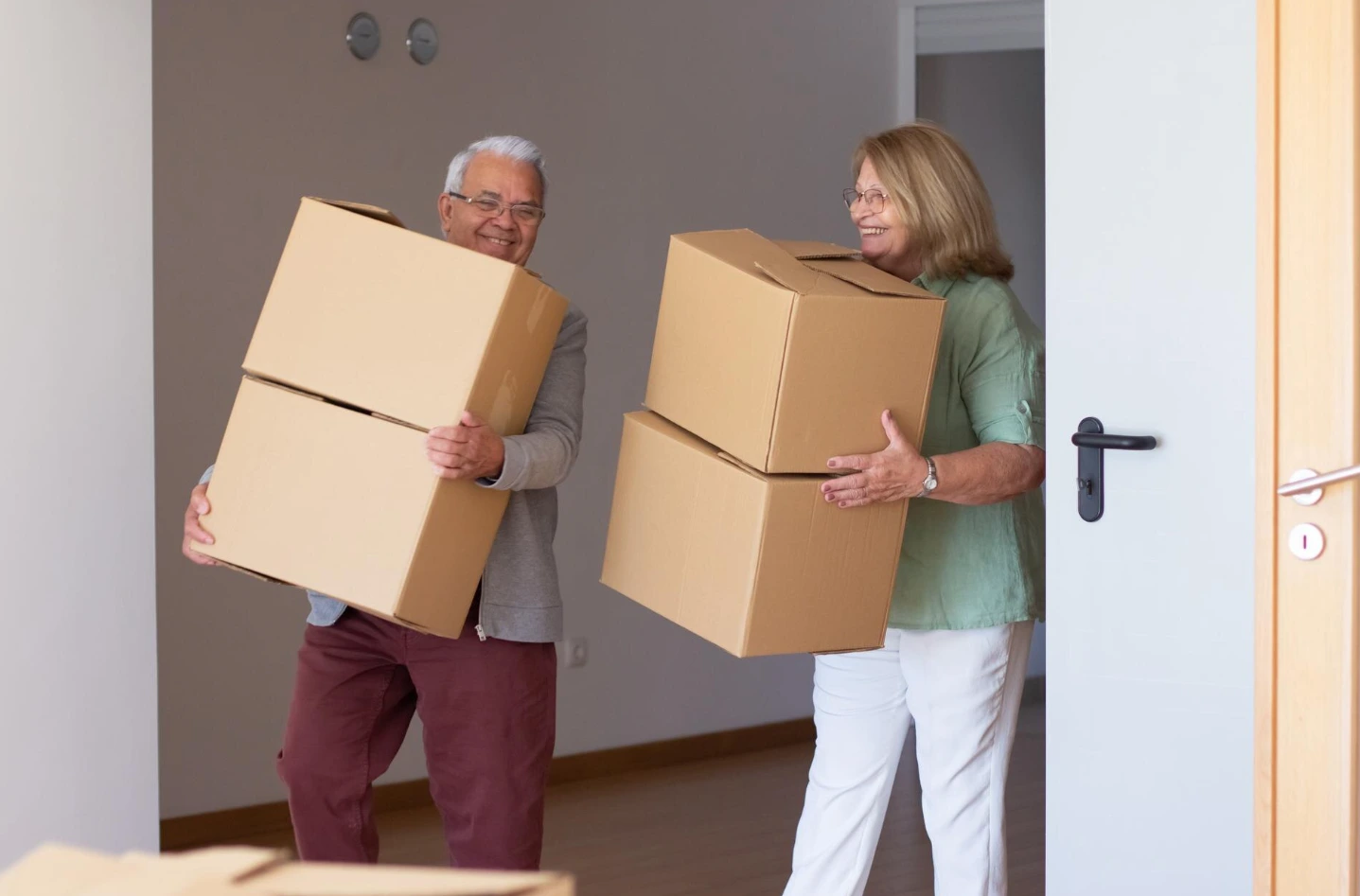 بررسی تخصصی تاثیر جنس و ساختار بستهبندی بر حفاظت اثاثیه حساس